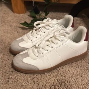 Stylish White and Gray Sneakers with Red Accent
